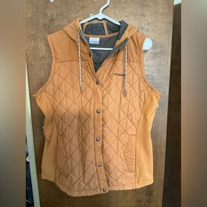 Columbia Vest